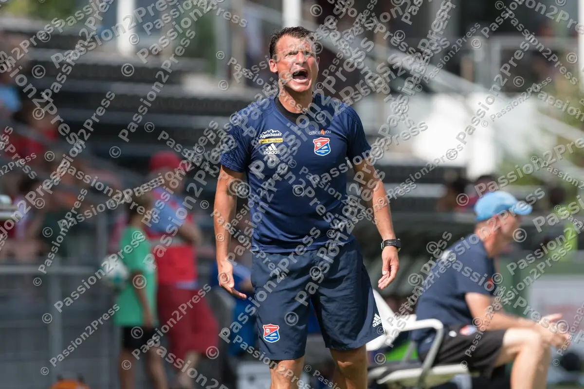 mf_UHGCFC_20170826_0452