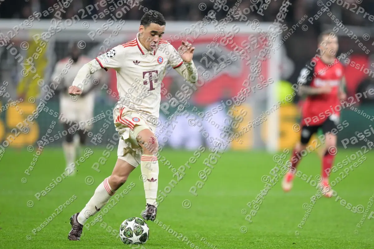 B04FCB_20250311_2930