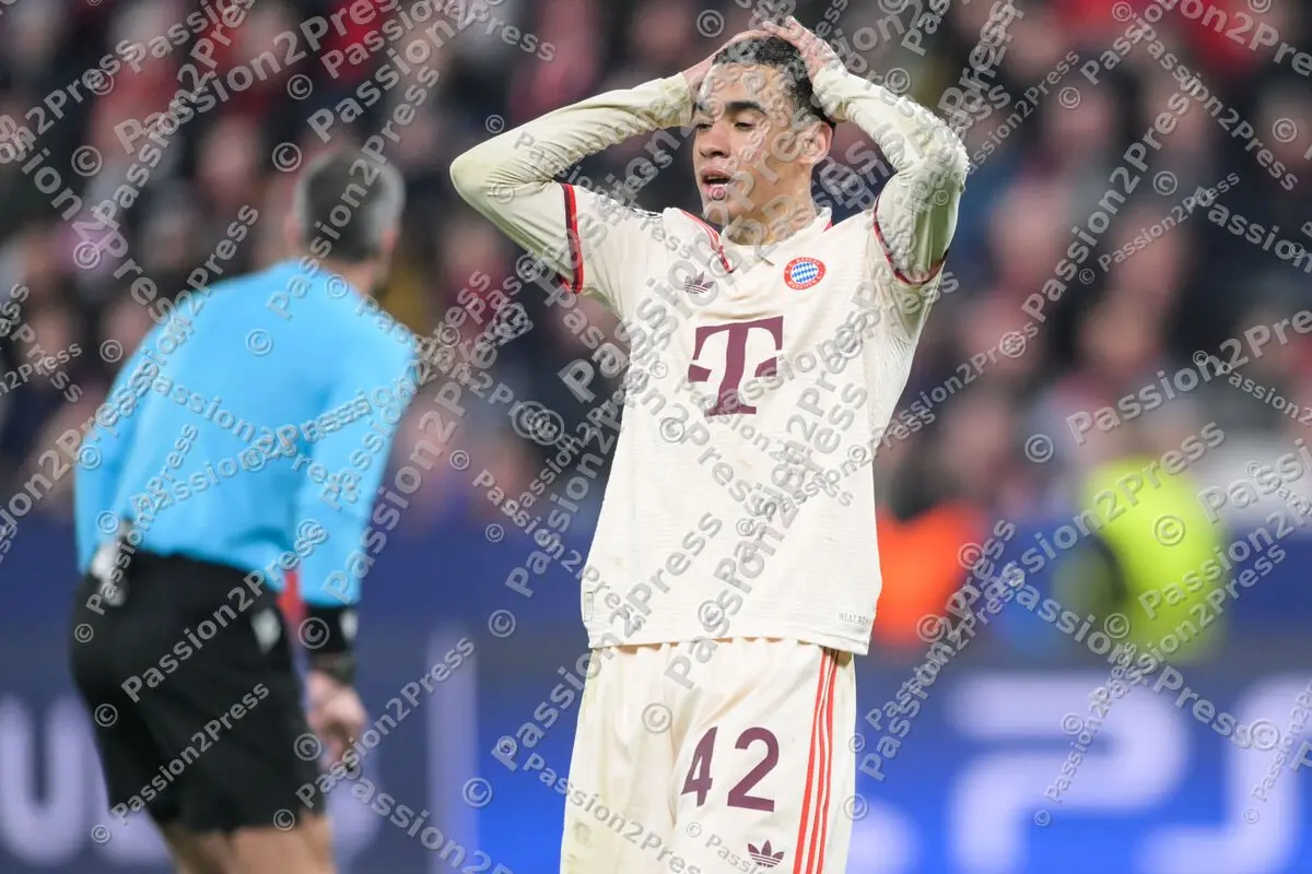 B04FCB_20250311_3188