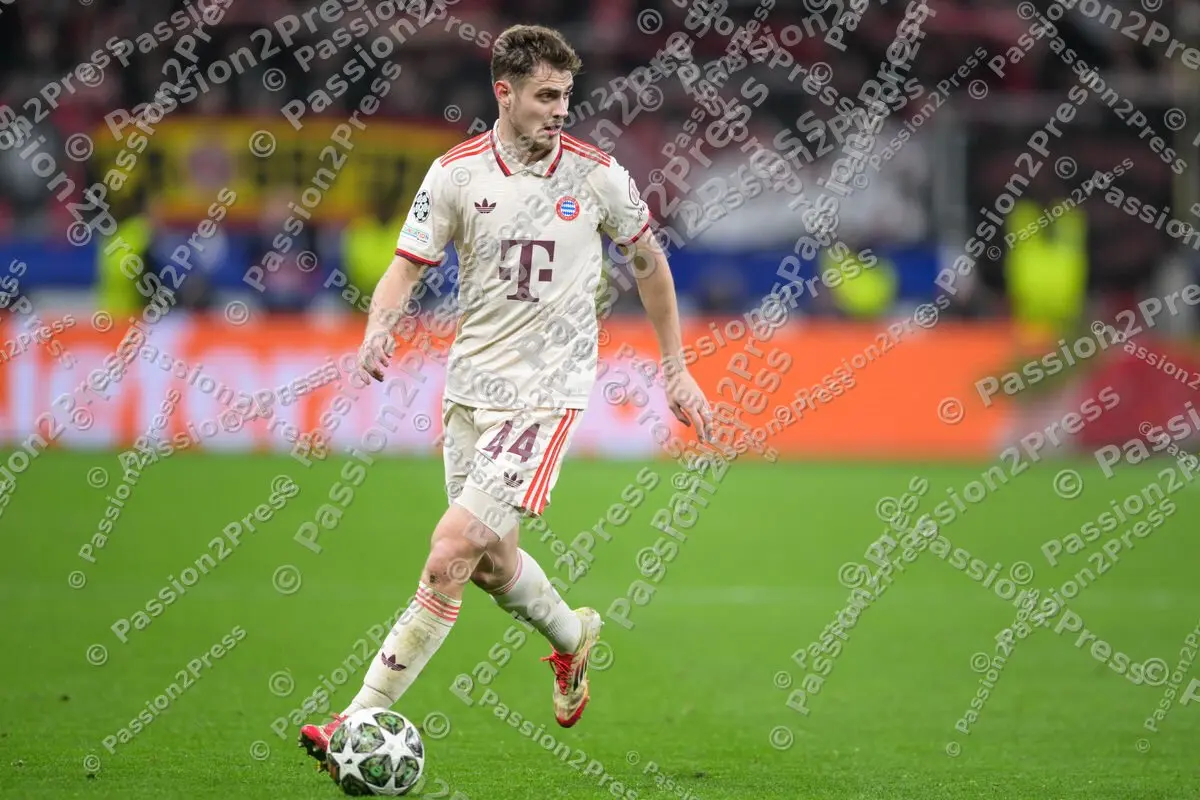 B04FCB_20250311_3210