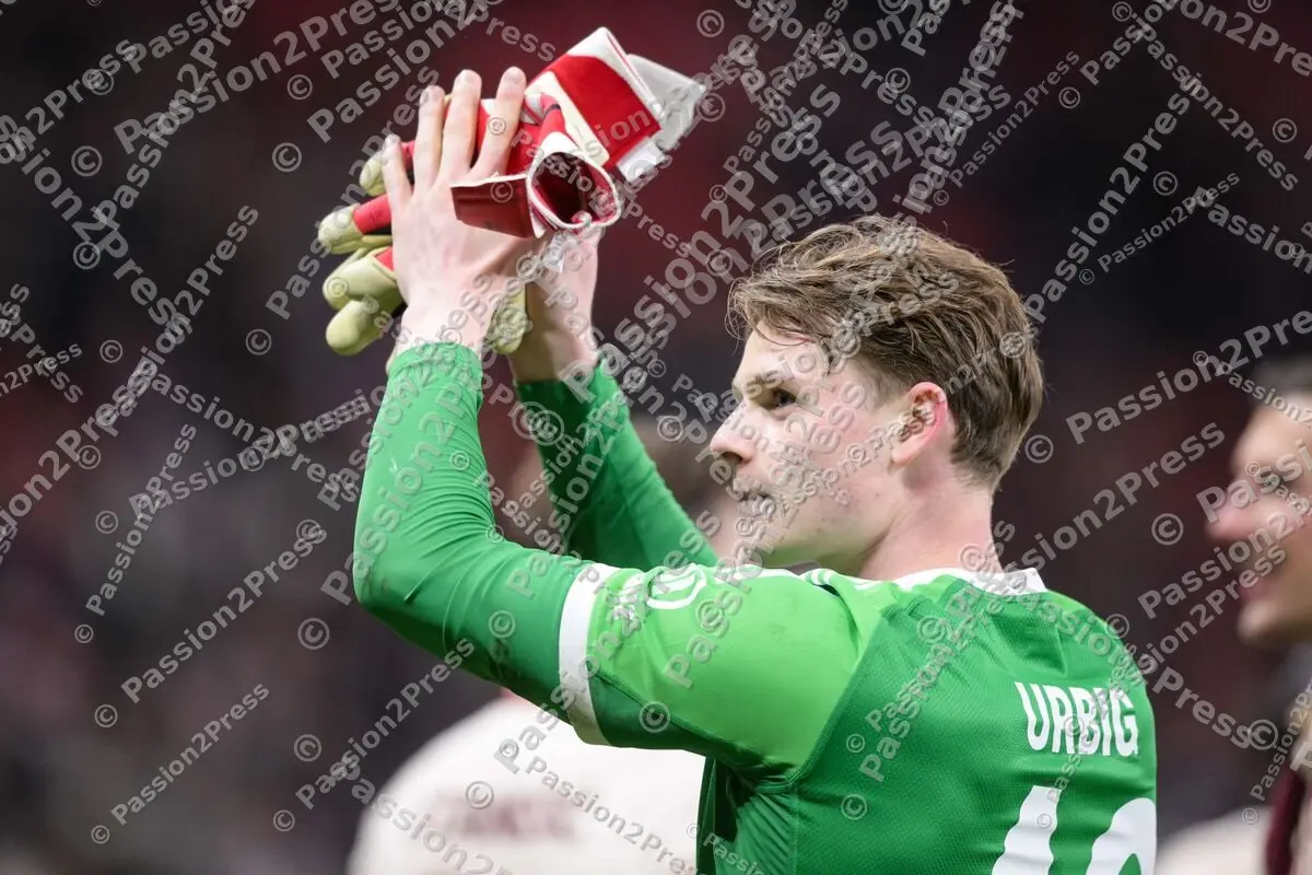 B04FCB_20250311_3482