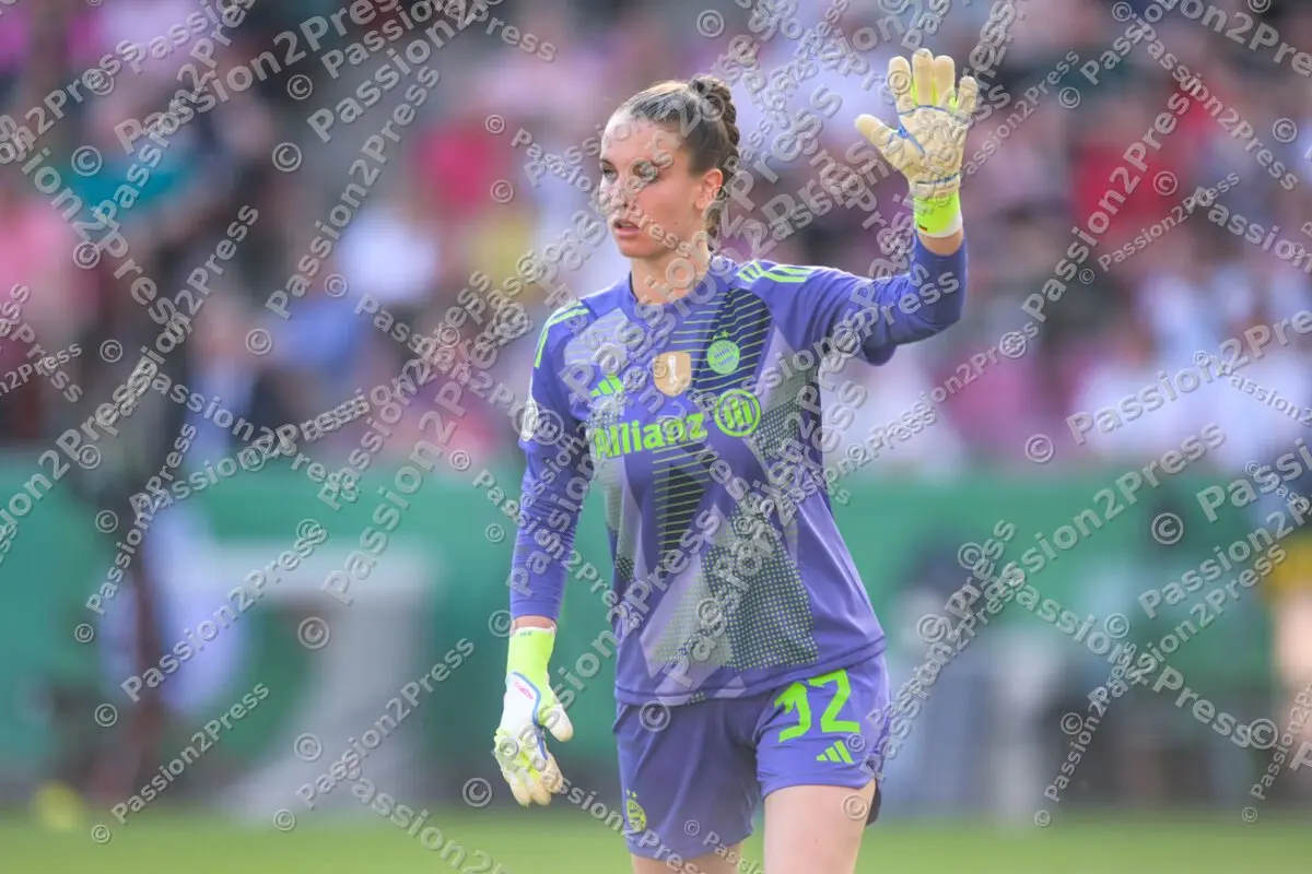 FCBFSVW_20250501_3256