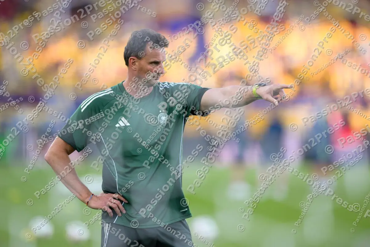 SWEGER_20250712_0246