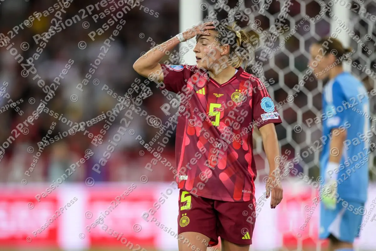 SWEGER_20250712_1986