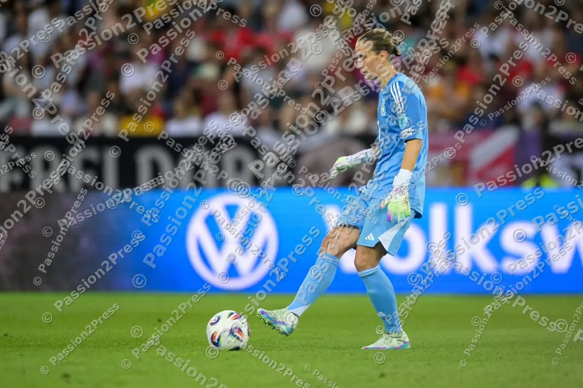 SWEGER_20250712_2211