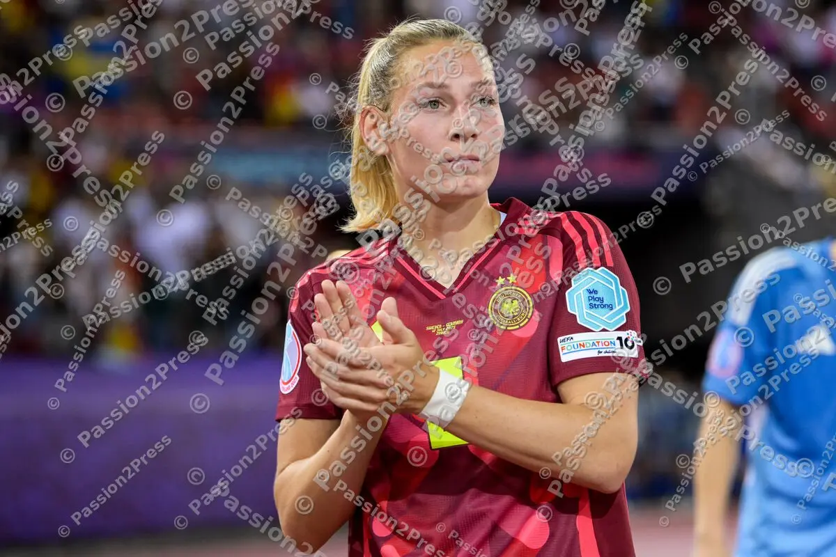 SWEGER_20250712_2825