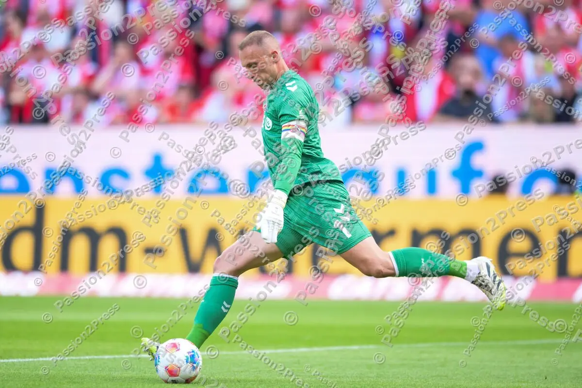 FSVFCK_20250824_0882