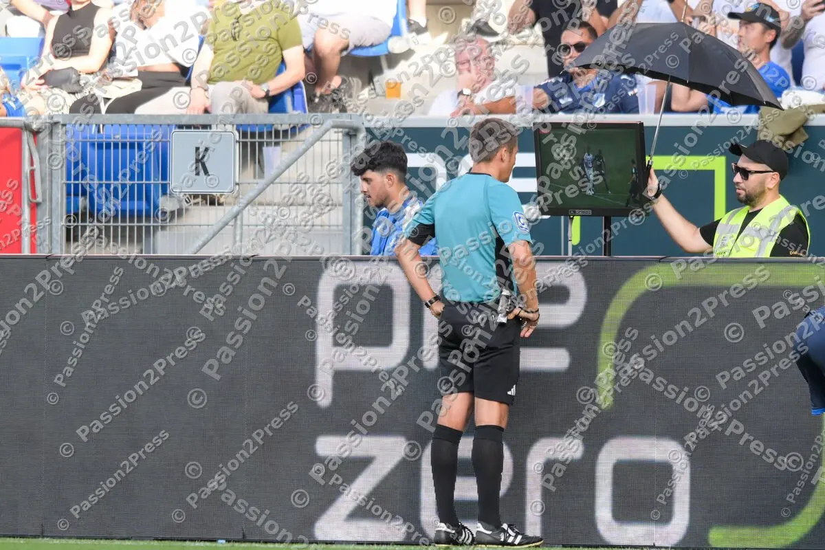 TSGFCB_20250920_2451