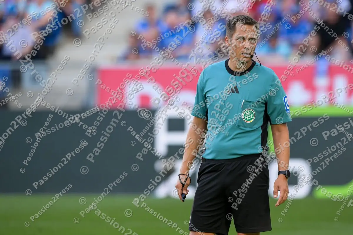 TSGFCB_20250920_2573