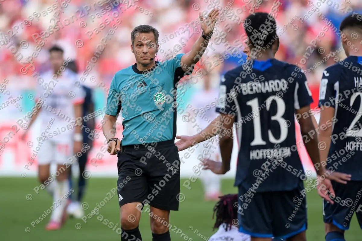 TSGFCB_20250920_2797