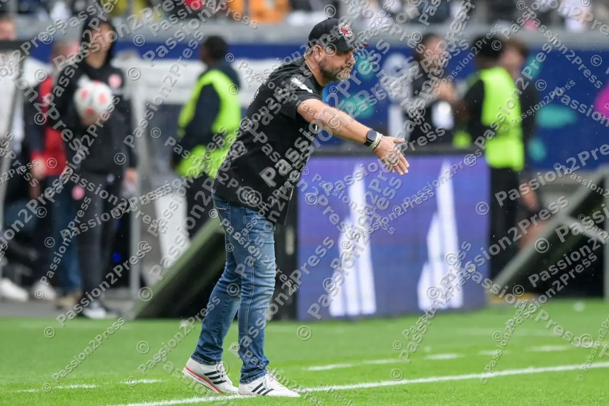 SGEUBER_20250921_1093