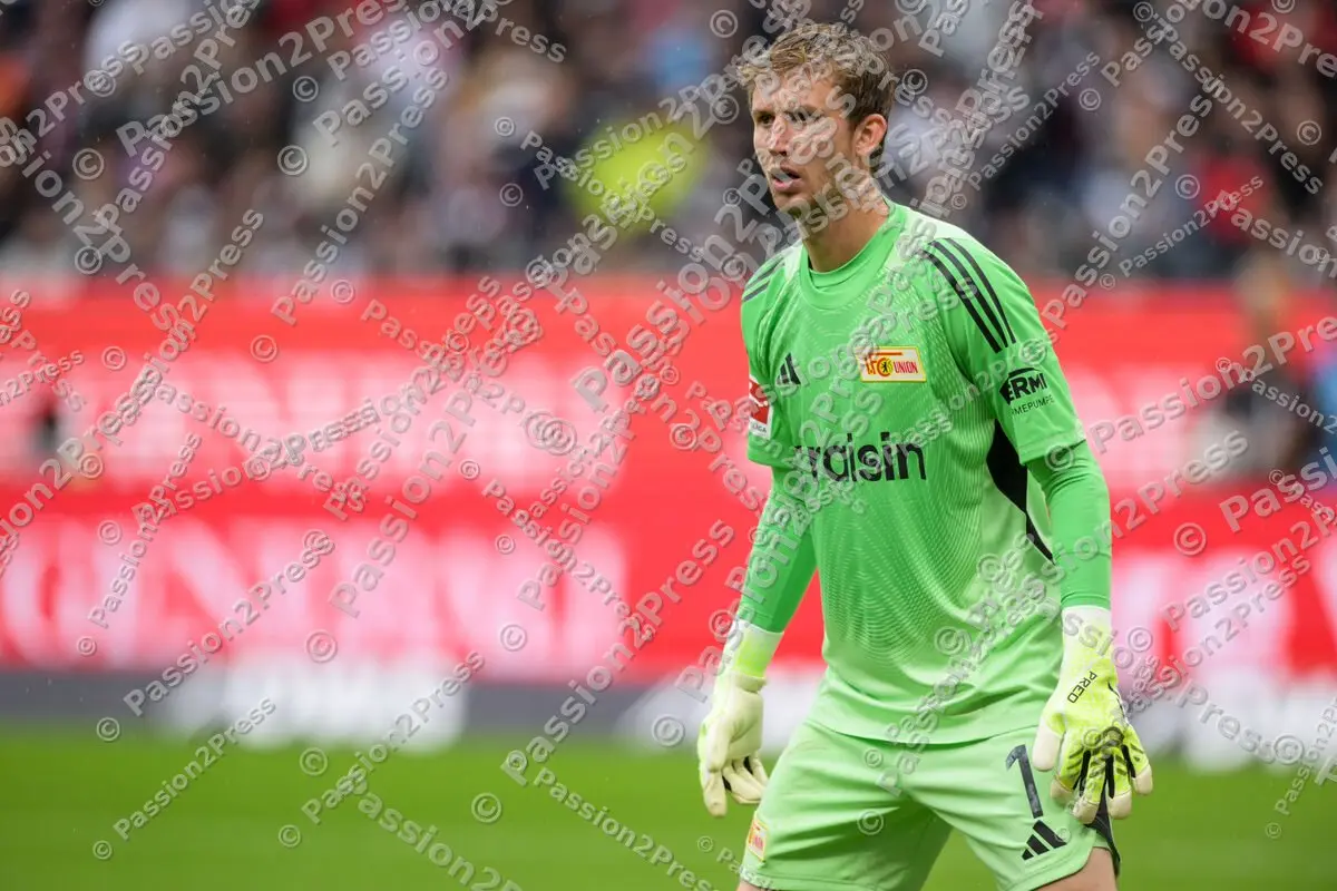 SGEUBER_20250921_1734