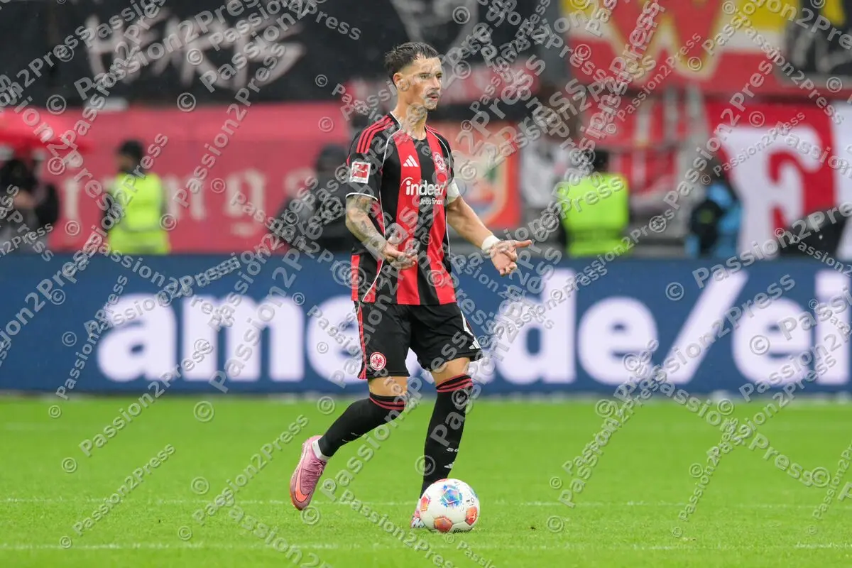 SGEUBER_20250921_2168