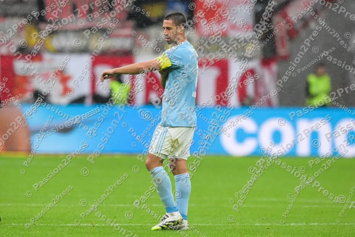 SGEUBER_20250921_2346