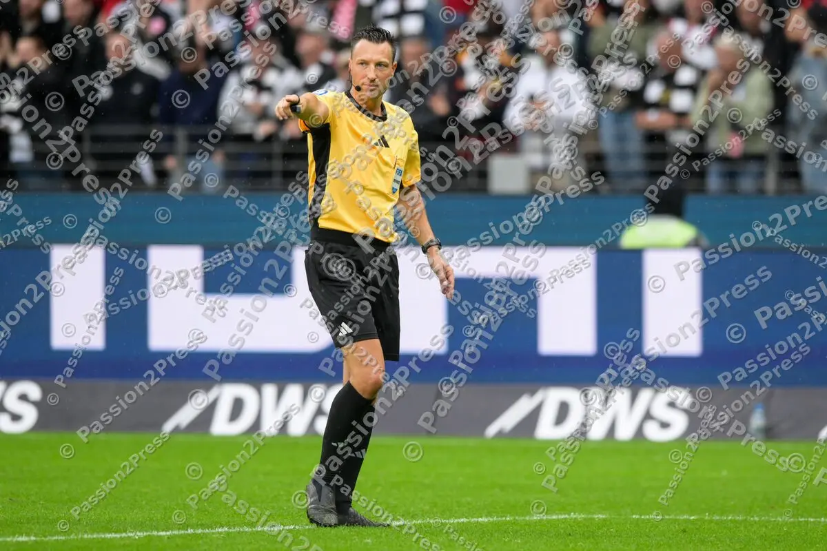 SGEUBER_20250921_2579