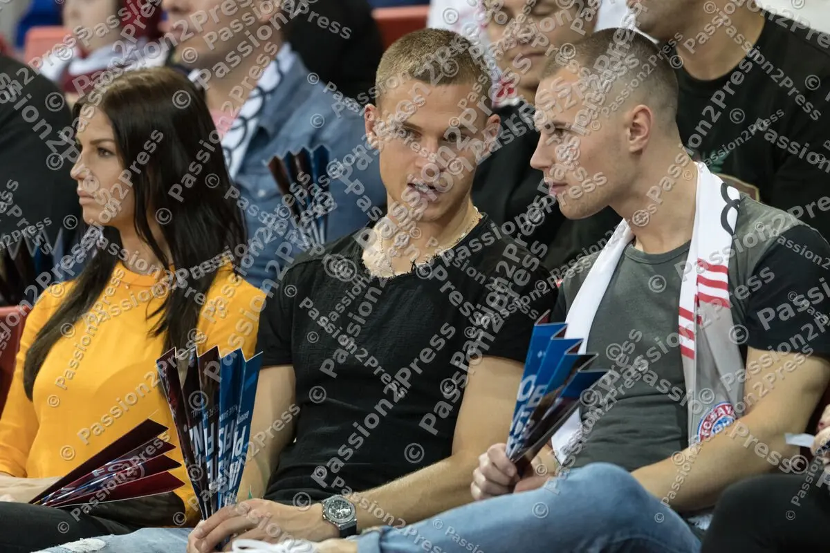 mf_FCBBOLD_20171015_0159