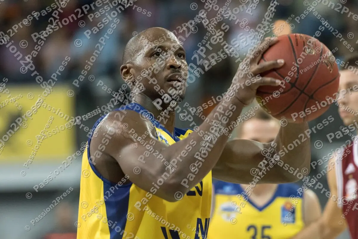 mf_FCBBOLD_20171015_0316