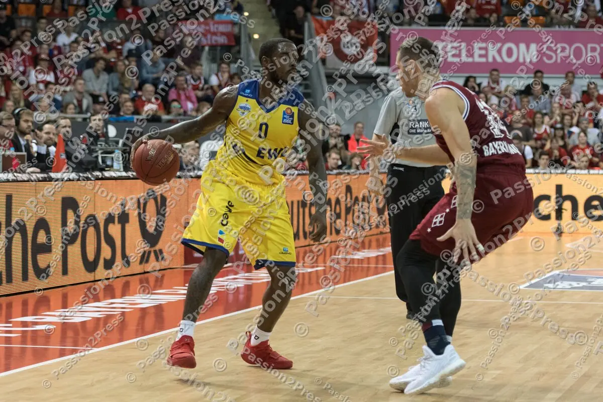 mf_FCBBOLD_20171015_0327