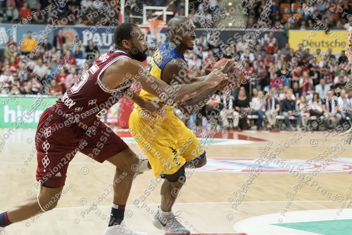 mf_FCBBOLD_20171015_0332