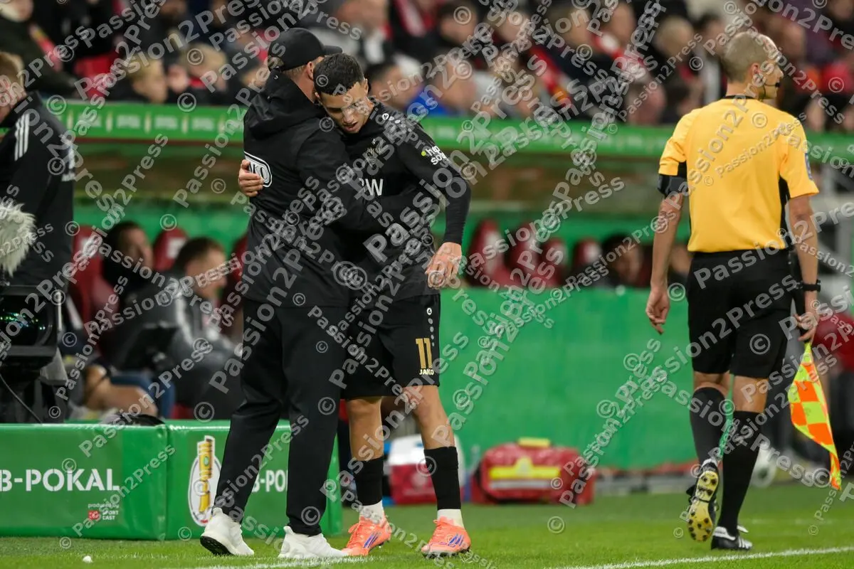 M05VFB_20251029_3280