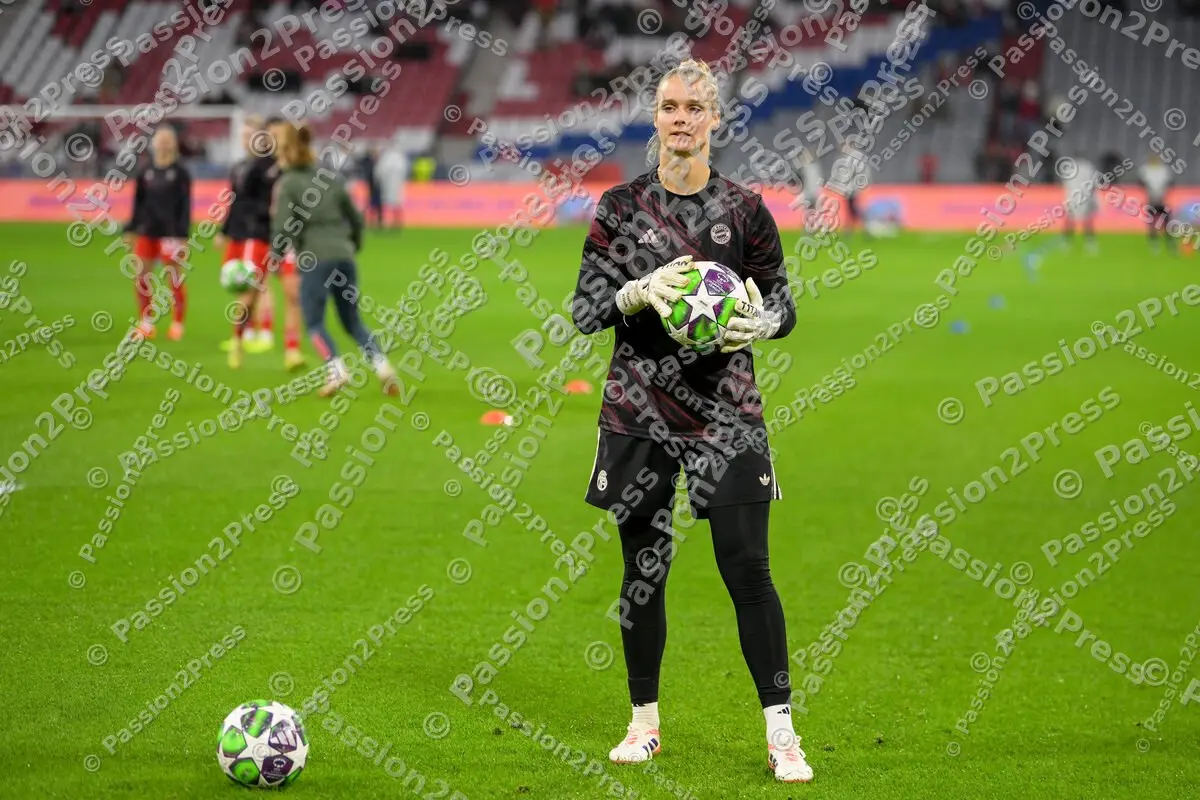 FCBFWFCA_20251112_0682