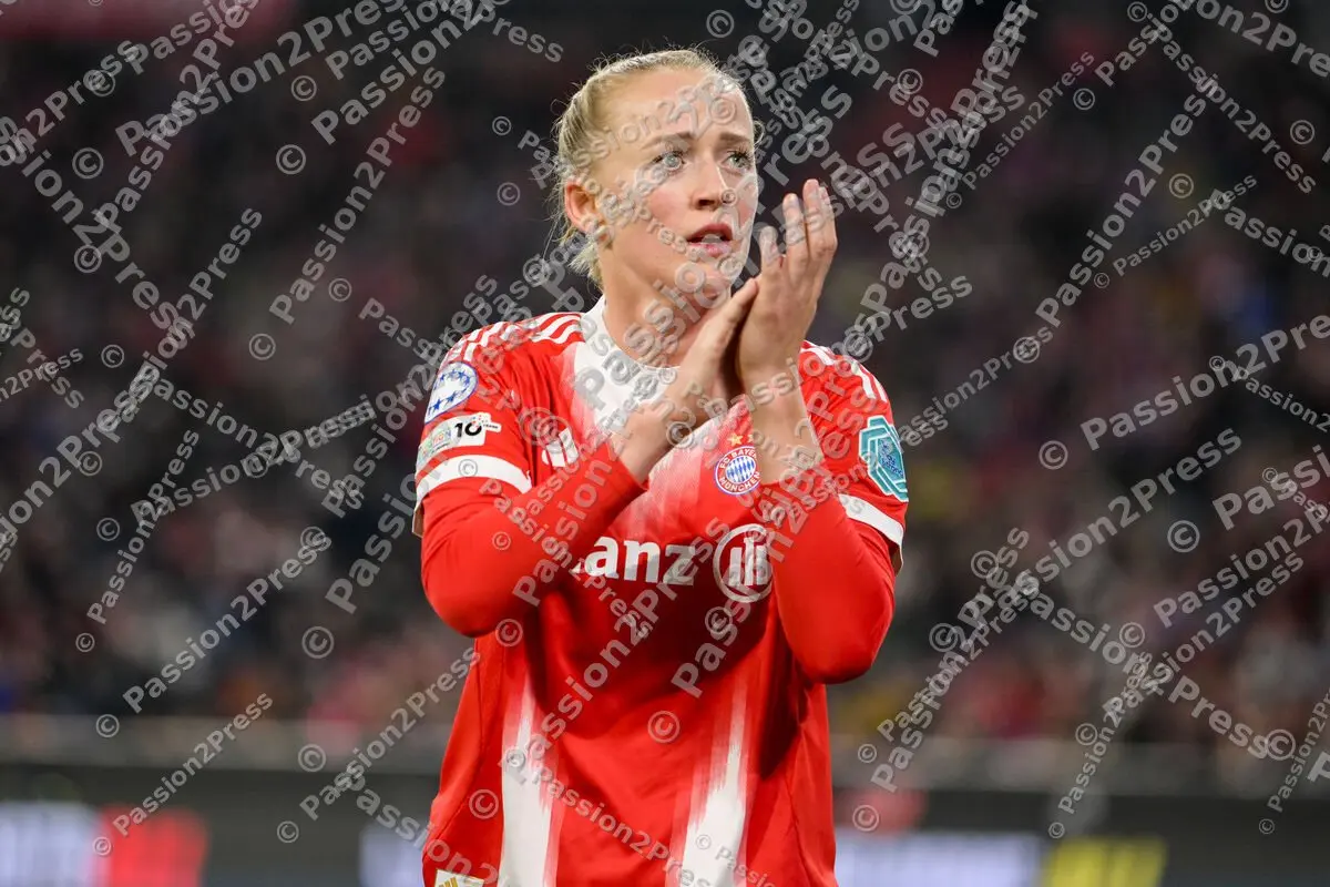 FCBFWFCA_20251112_2571