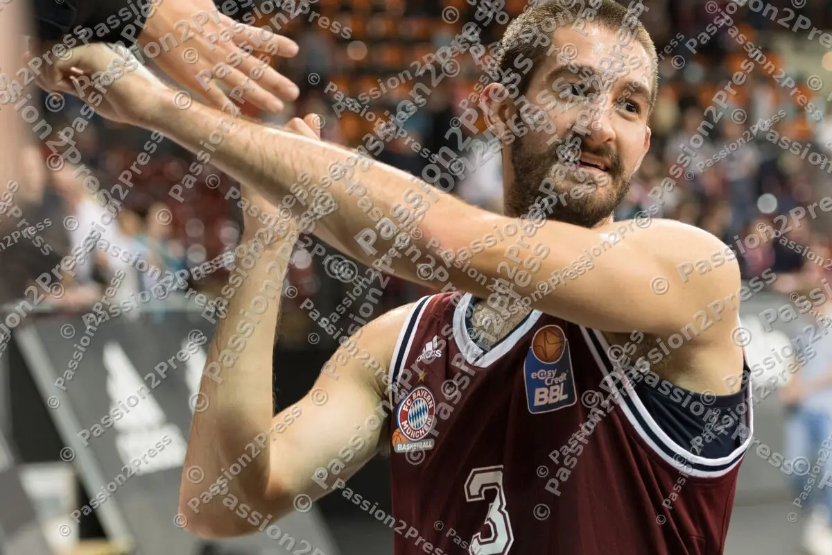 mf_FCBBOLD_20171015_0919