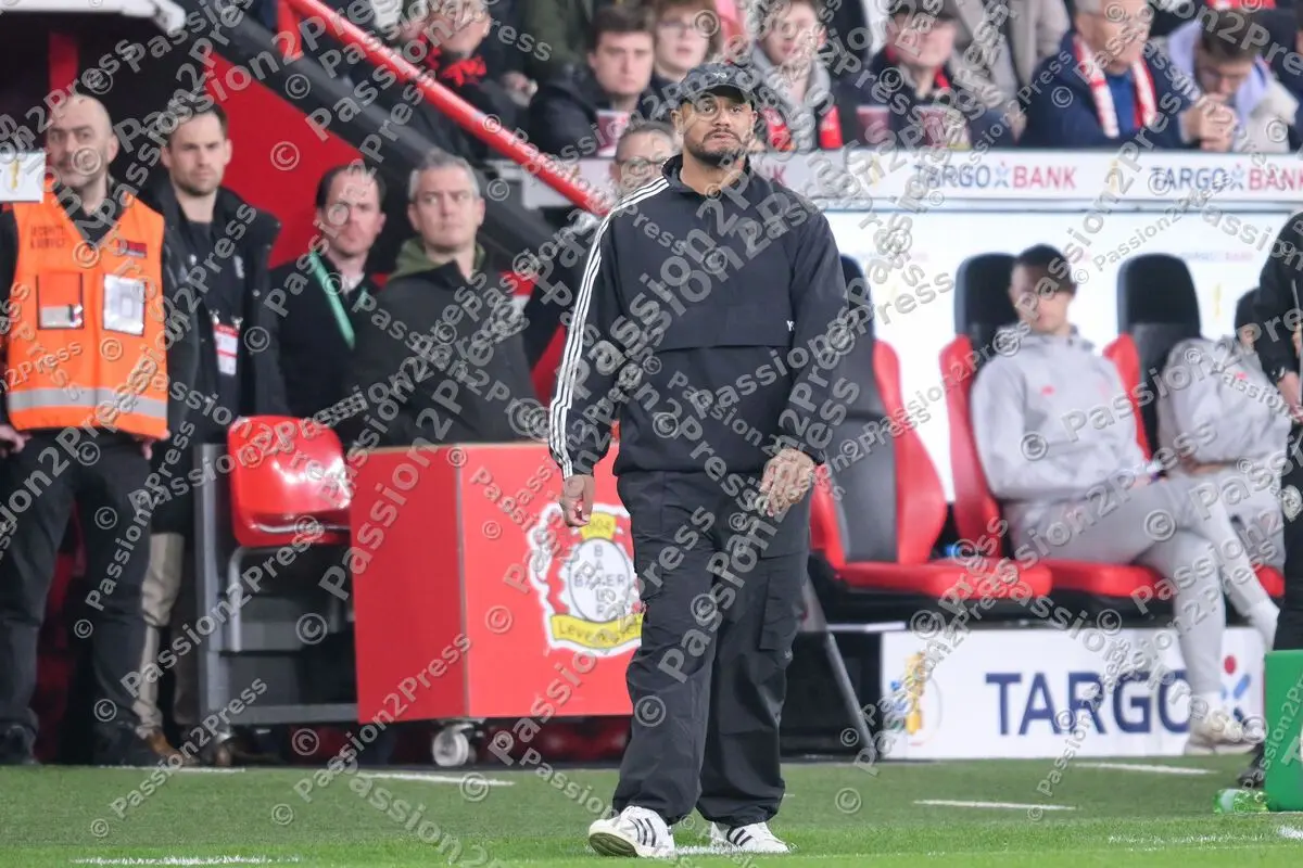 B04FCB_20260422_1715