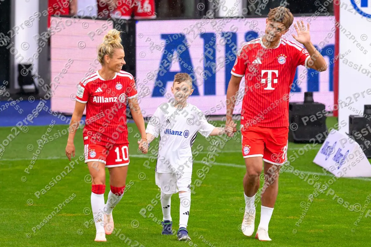 FCB_20260817_0981