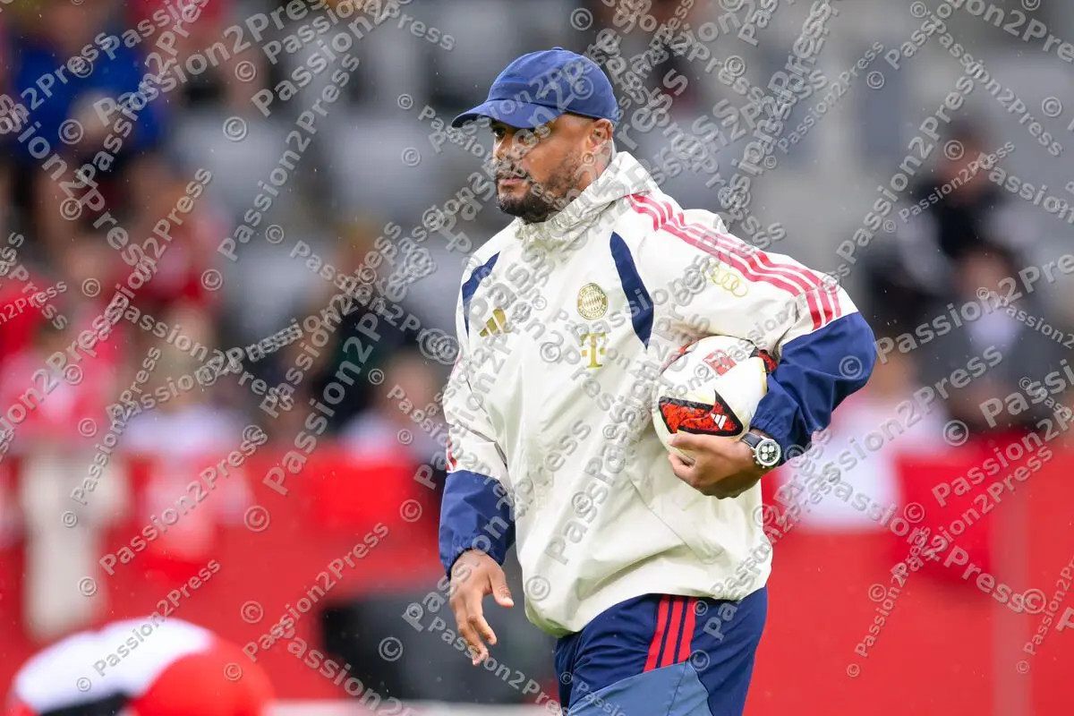 FCB_20260817_2489