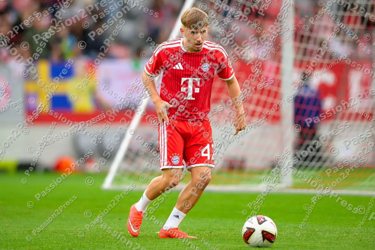 FCB_20260817_2442