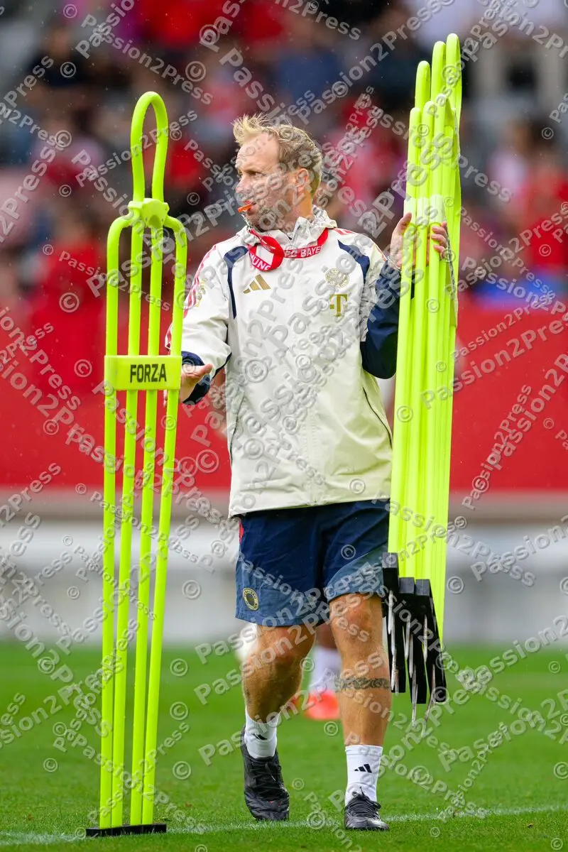 FCB_20260817_3105