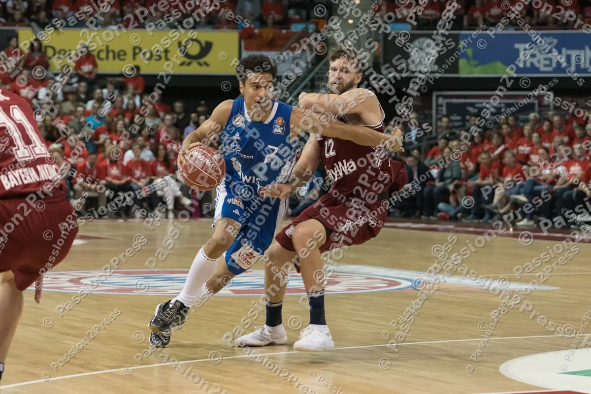 mf_FCBFRA_20180505_0141