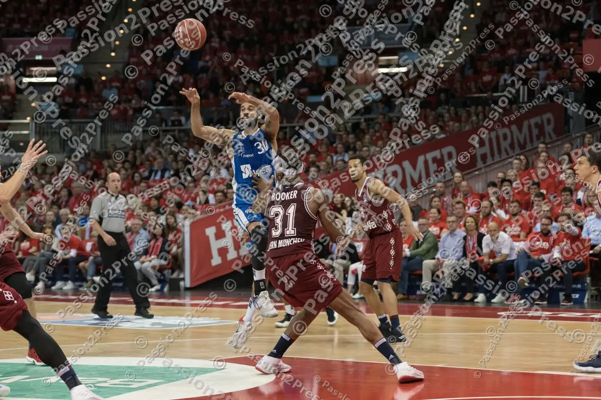 mf_FCBFRA_20180505_0284