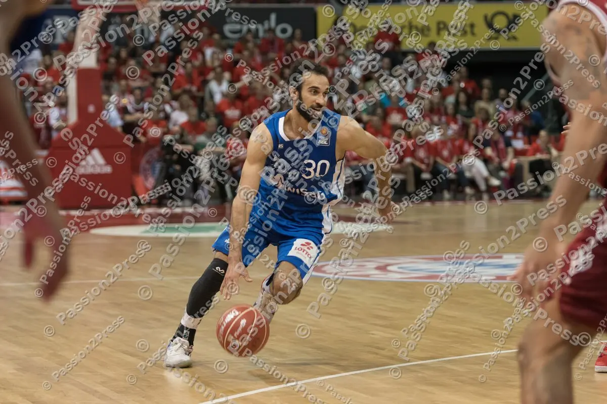 mf_FCBFRA_20180505_0316