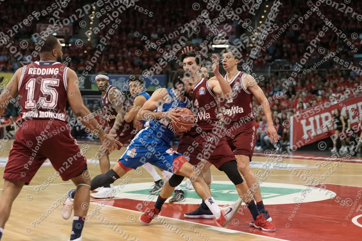 mf_FCBFRA_20180505_0321