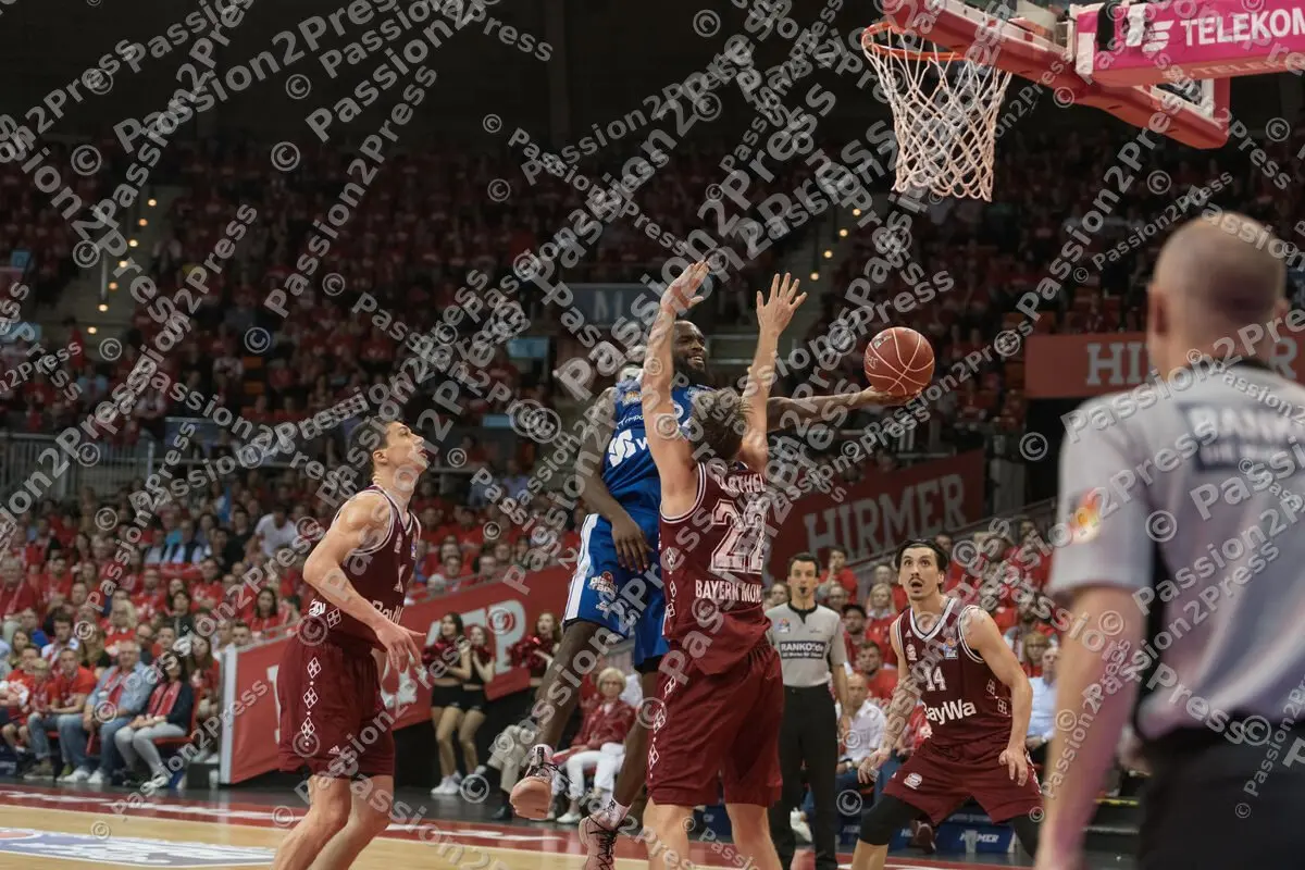 mf_FCBFRA_20180505_0356