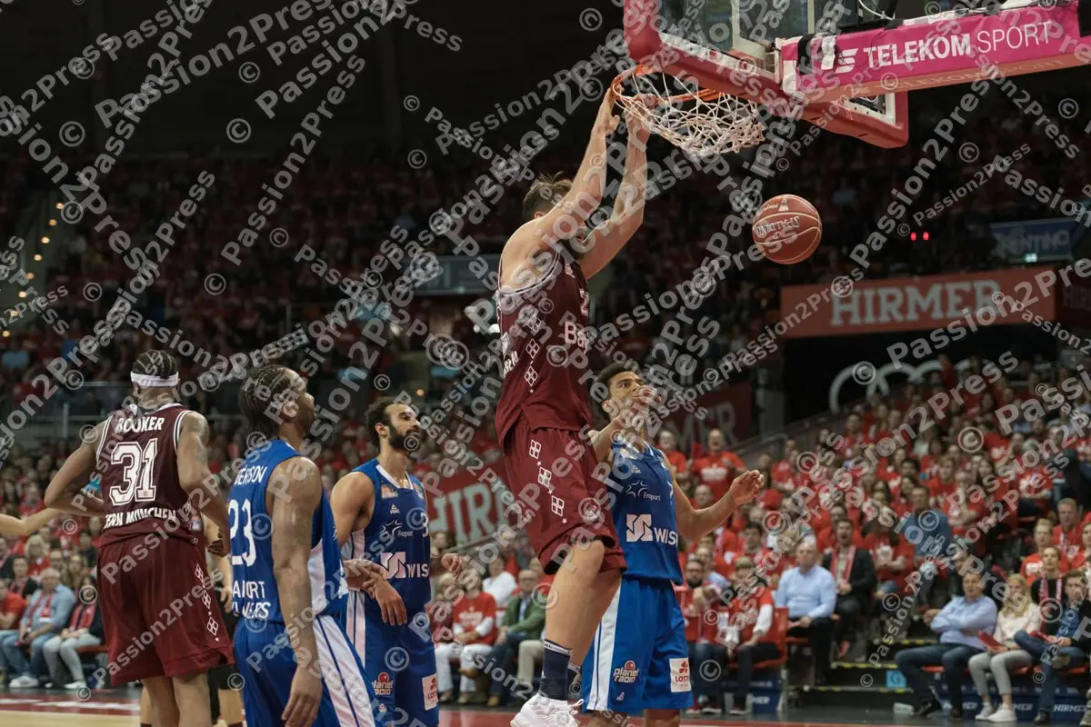 mf_FCBFRA_20180505_0602