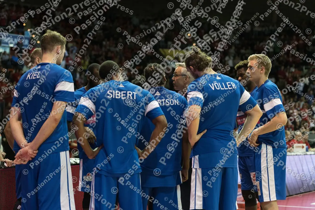 mf_FCBBFRA_20180512_0006