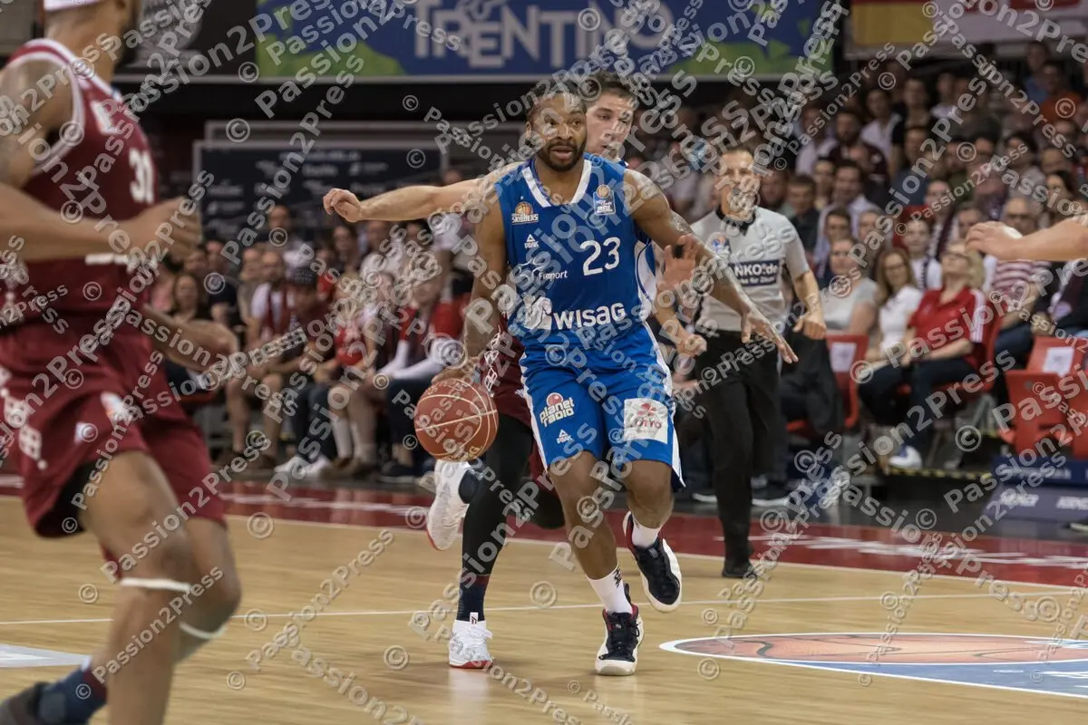 mf_FCBBFRA_20180512_0104