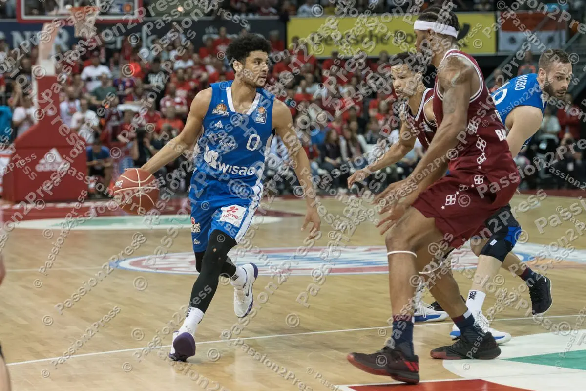 mf_FCBBFRA_20180512_0137