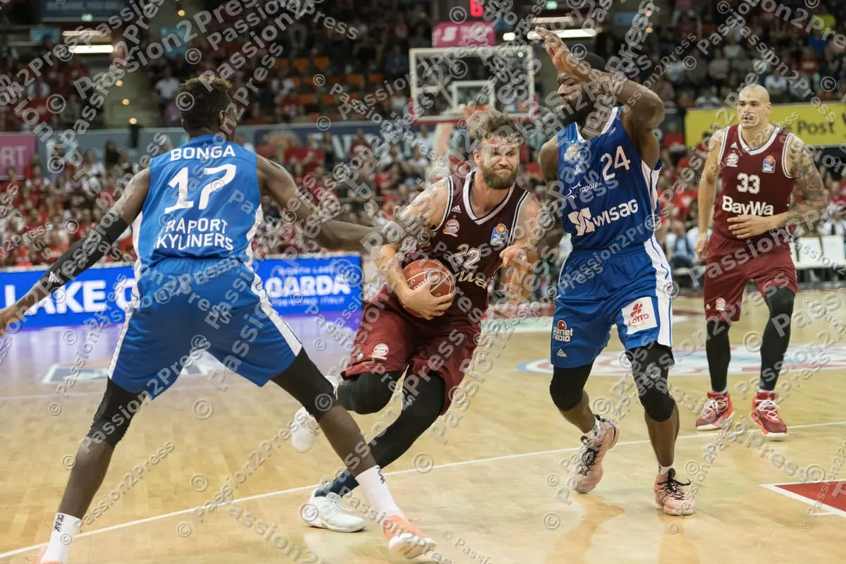 mf_FCBBFRA_20180512_0420