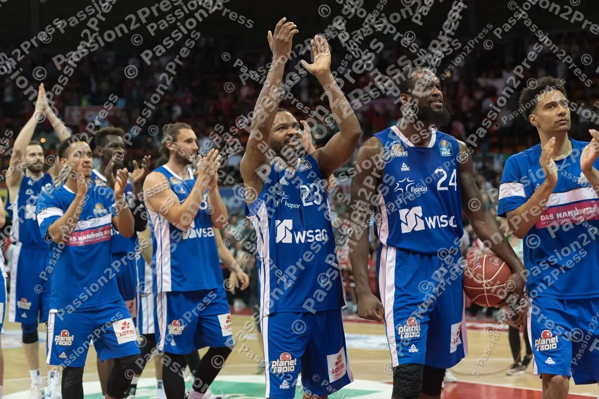 mf_FCBBFRA_20180512_0659