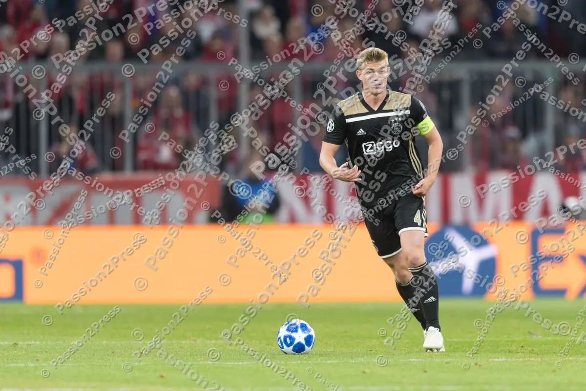 mf_FCBAA_20181002_0547