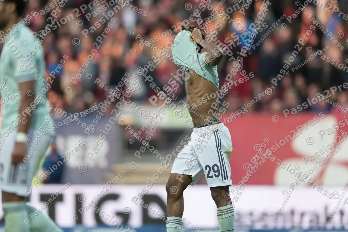FCNFCB_20190428_1411