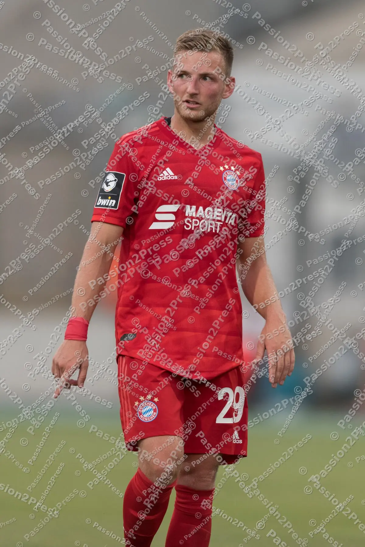 FCBIIUER_20190726_0704