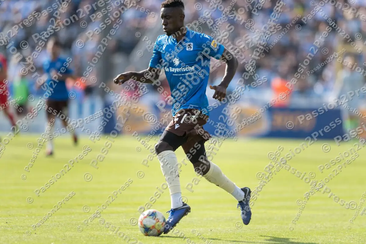 M60FCK_20190928_1082