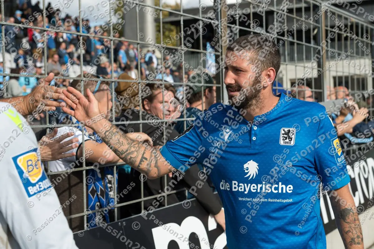 M60FCK_20190928_1383