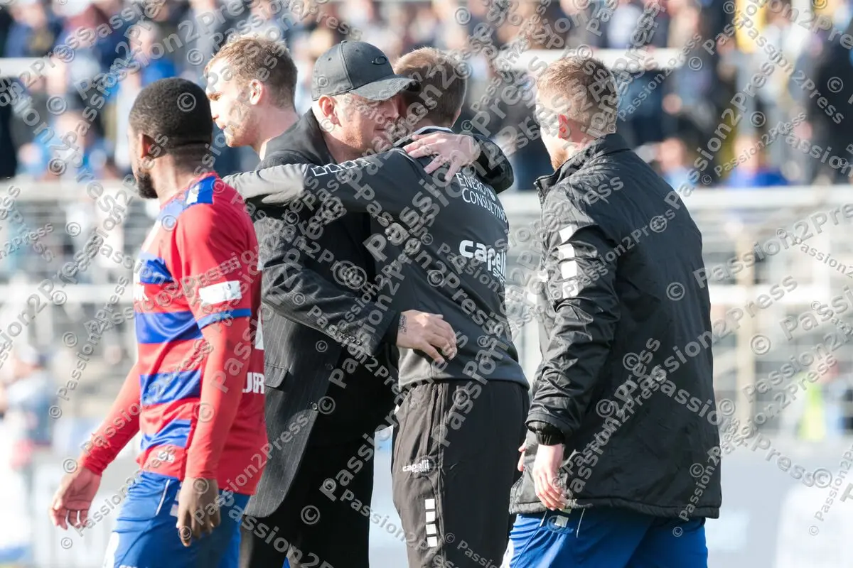 60KFCU_20191019_1276