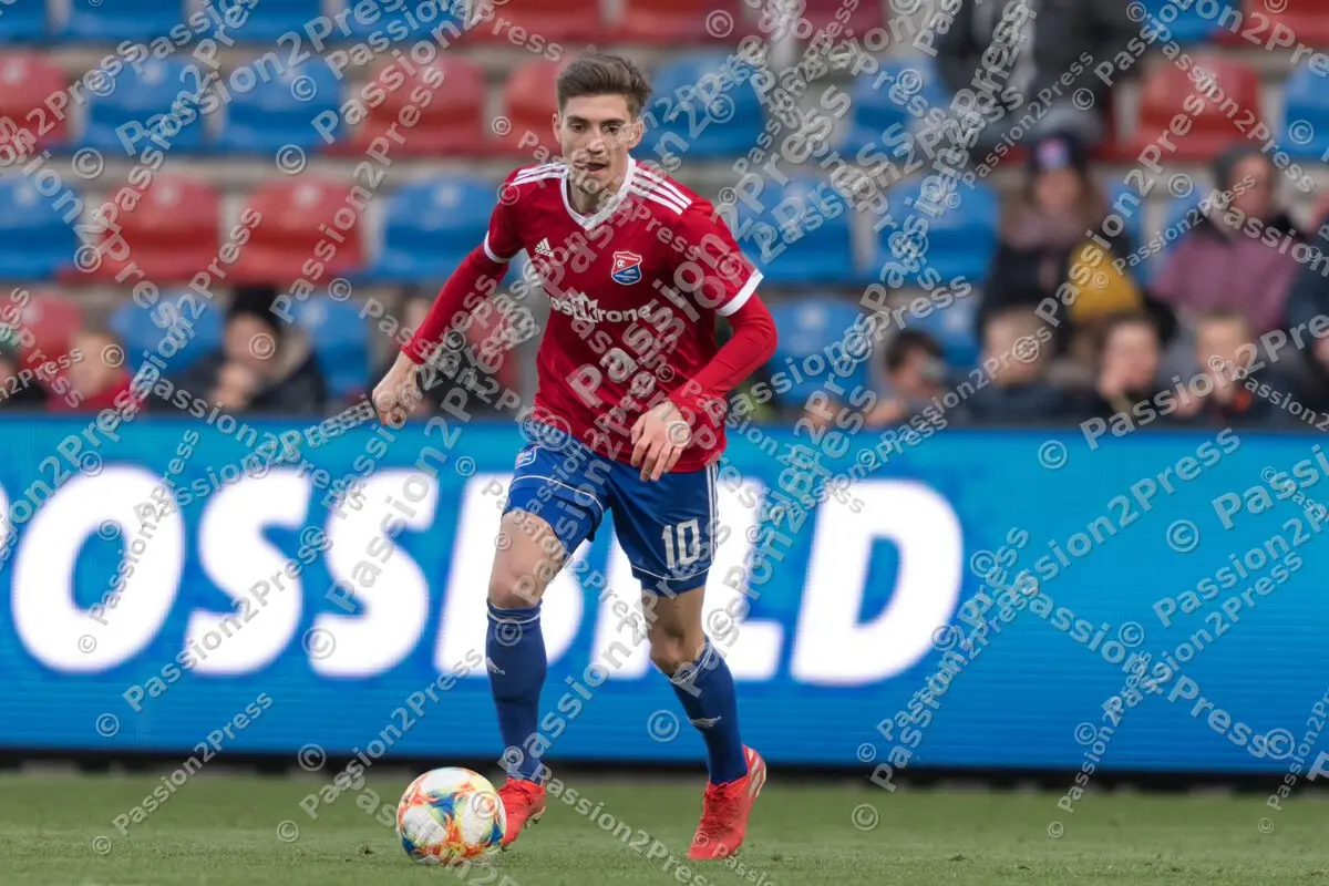 UHGSVM_20191109_0825